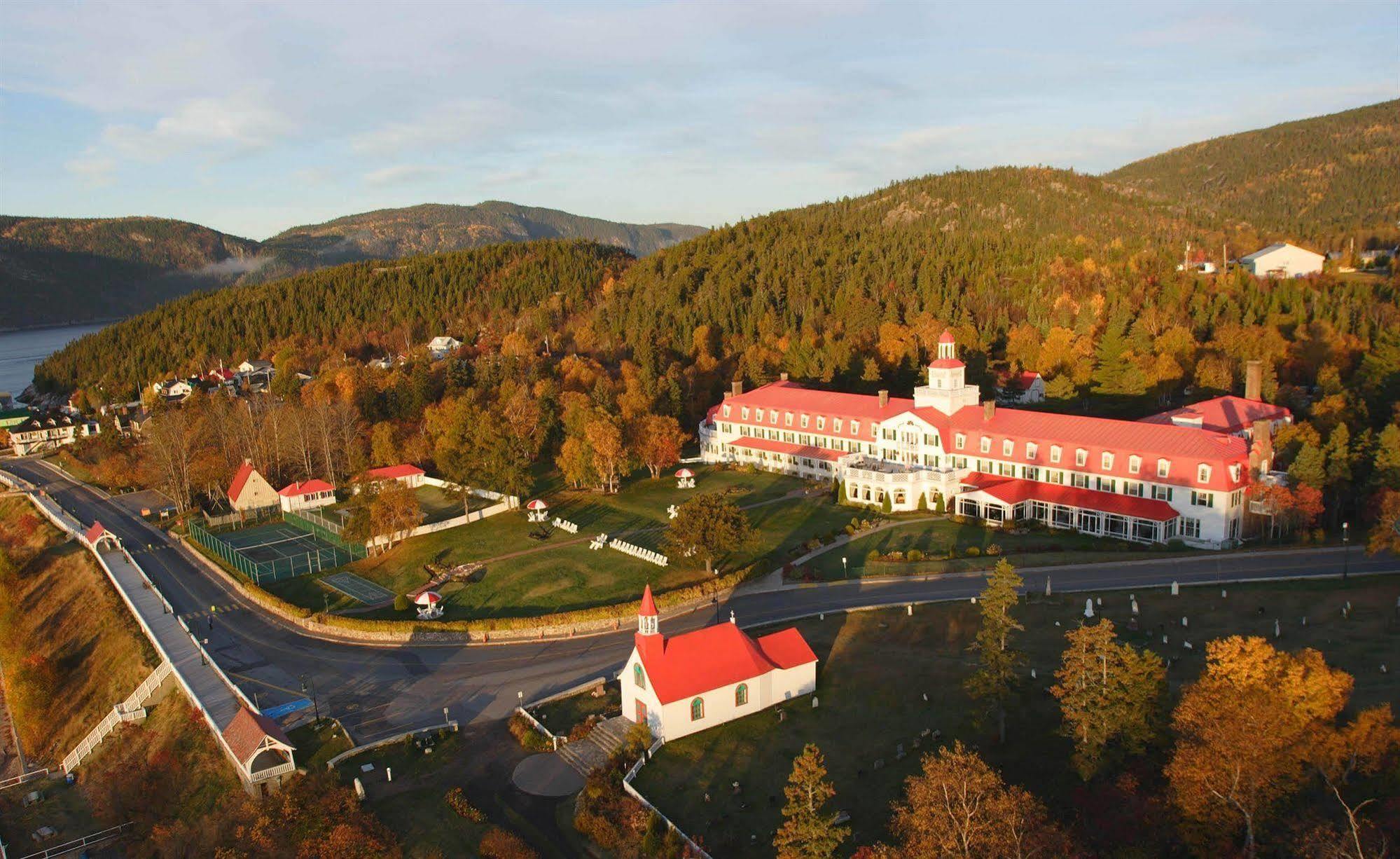 Hotel Tadoussac Exterior photo